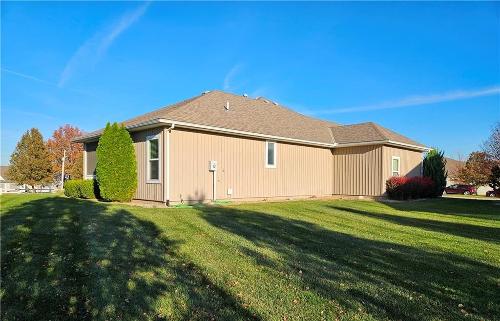 4605 SW Olympia Circle SW — photo 37