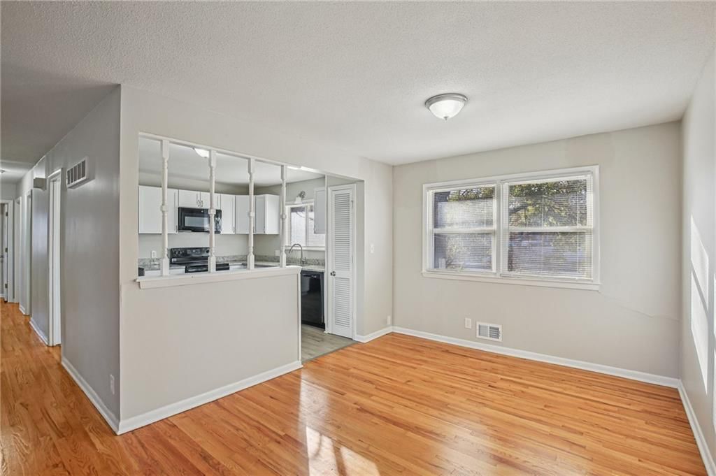 15415 E 41st Street — photo 8