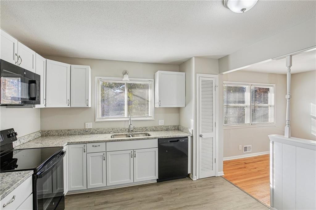 15415 E 41st Street — photo 12