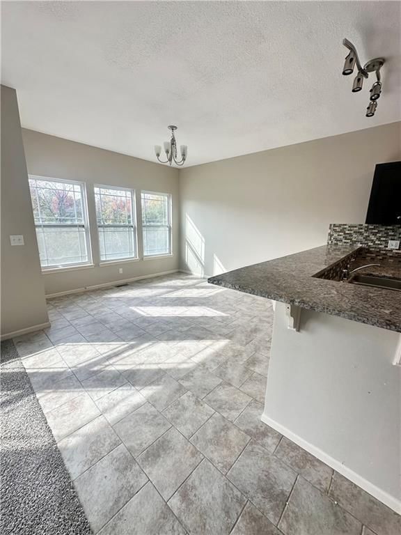 4744 S Union Avenue — photo 5