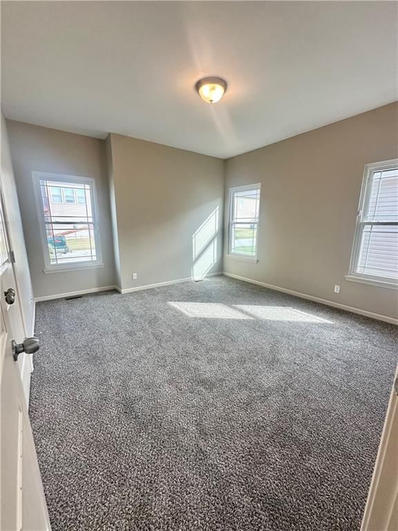 4744 S Union Avenue — photo 8