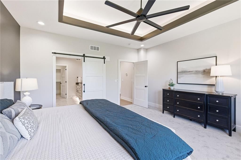 916 Savannah Lane — photo 37