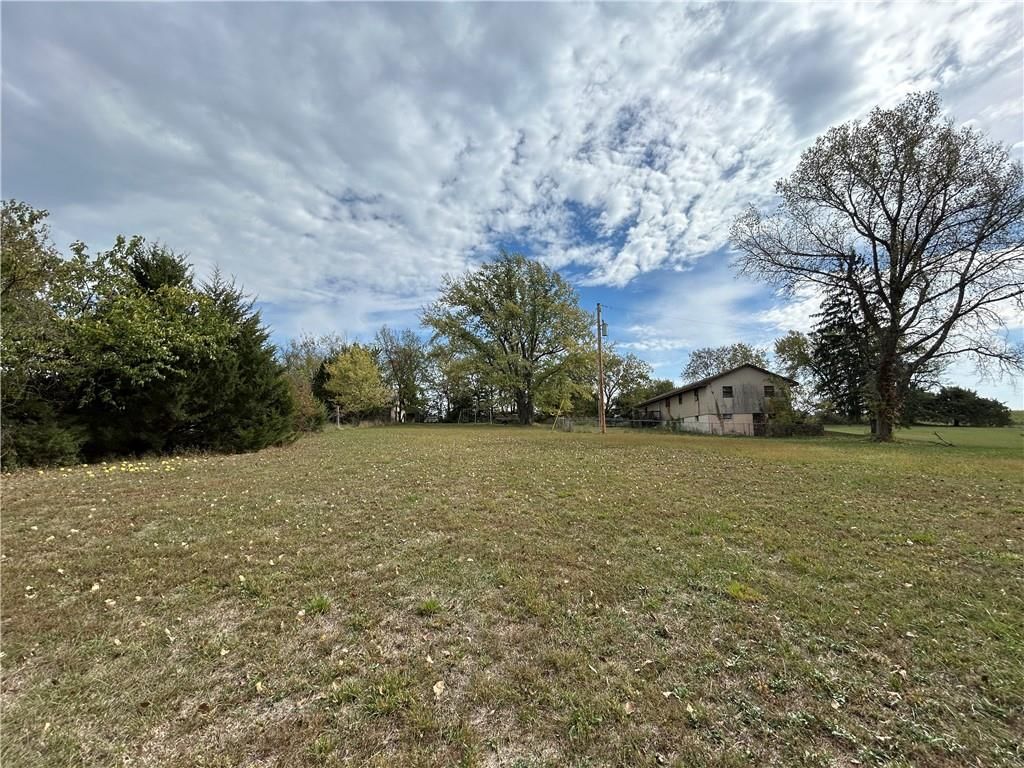 1953 NW 370th Road — photo 9