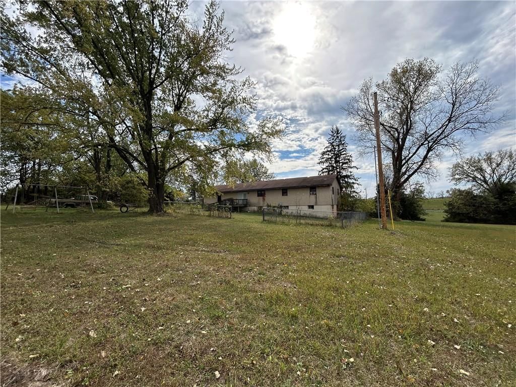 1953 NW 370th Road — photo 11