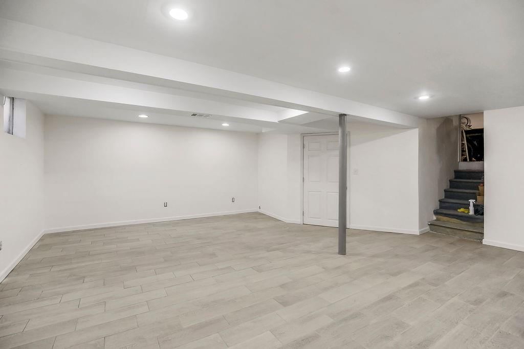 6949 Russell Street — photo 21