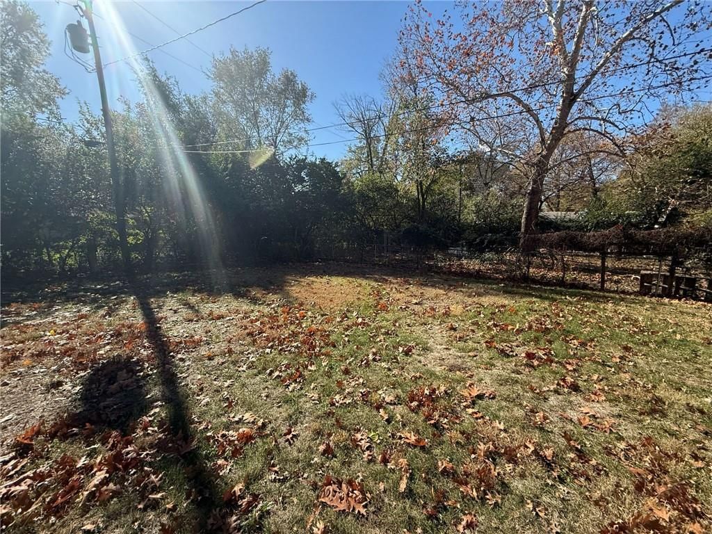 1633 W 20th Street — photo 8