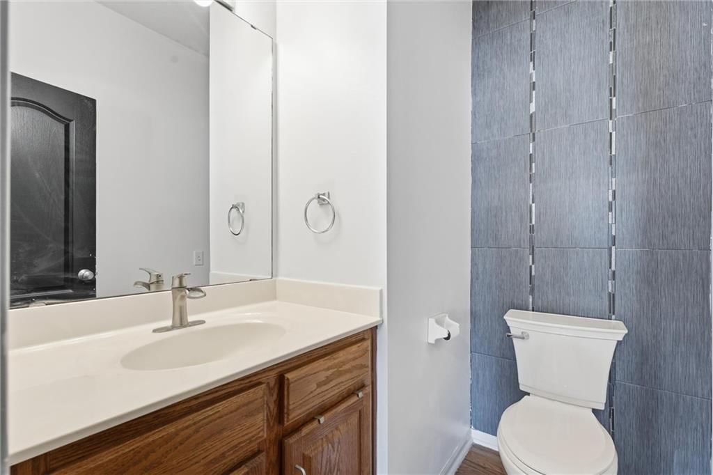 1323 N 158th Court — photo 9