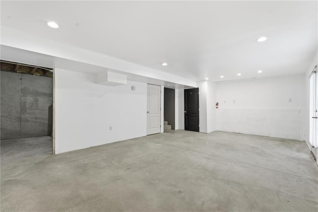 1323 N 158th Court — photo 18