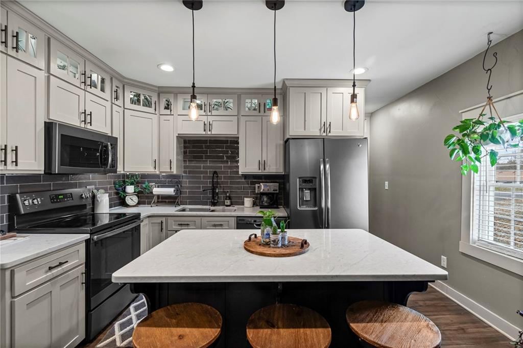 401 E Ely Street — photo 9