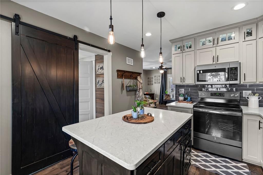 401 E Ely Street — photo 10