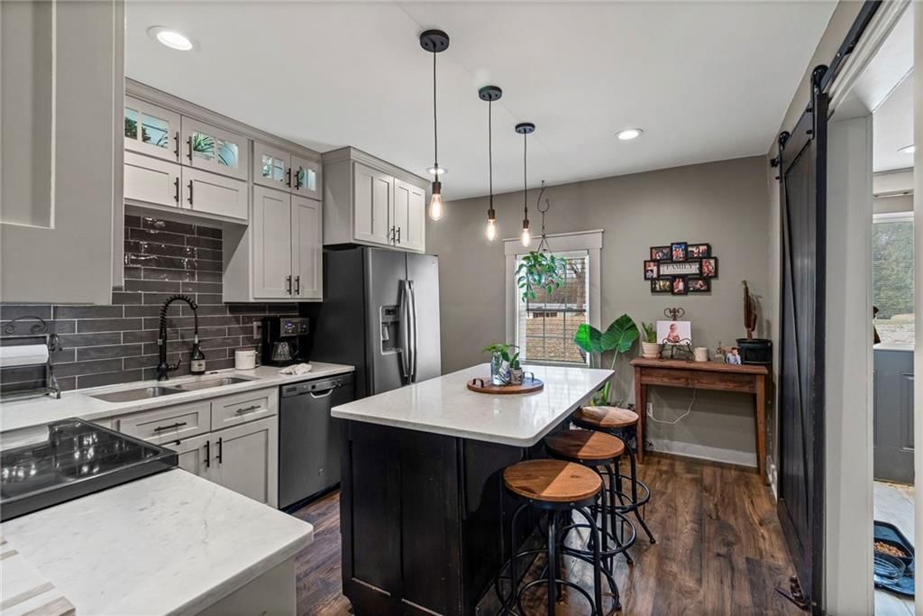 401 E Ely Street — photo 11