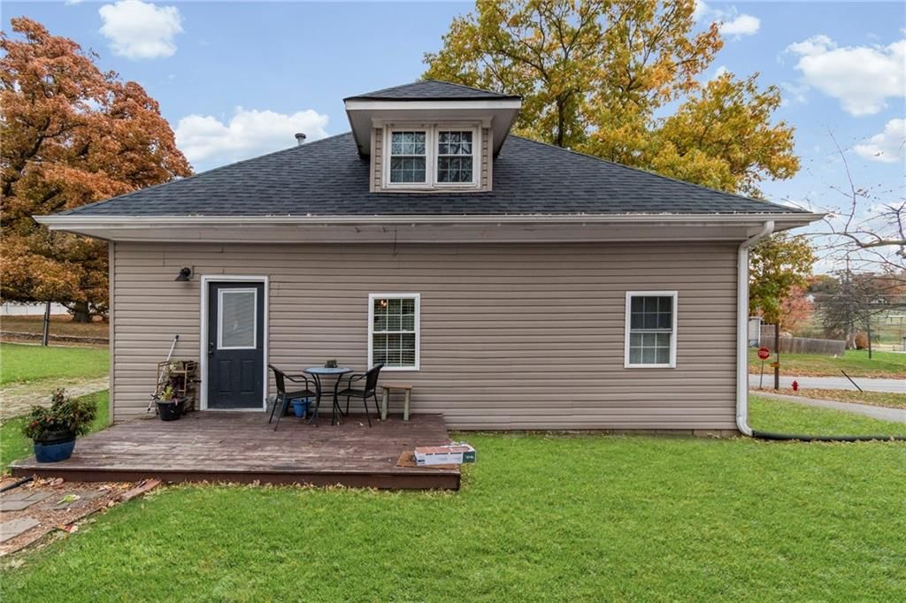 401 E Ely Street — photo 25
