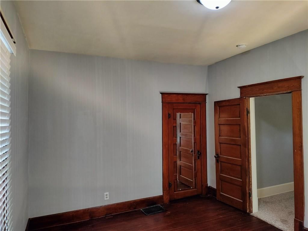 3311 Seneca Street — photo 11