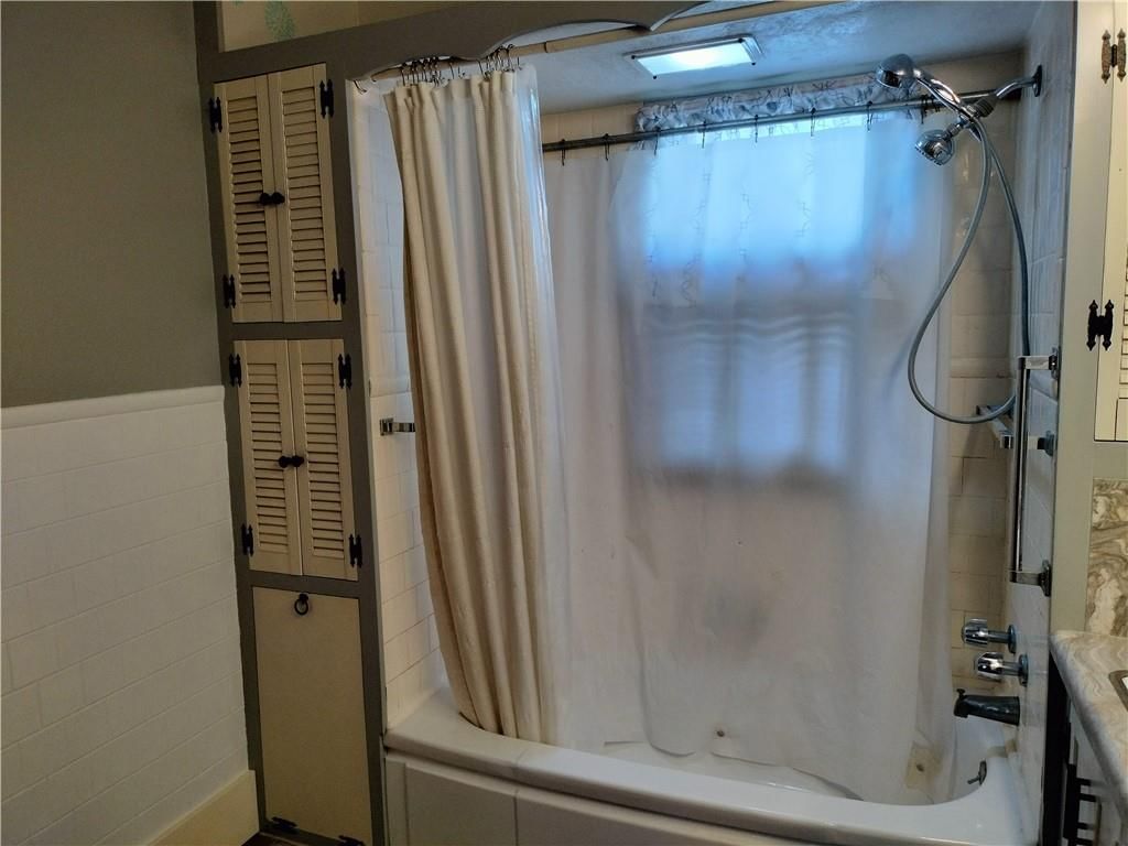 3311 Seneca Street — photo 14