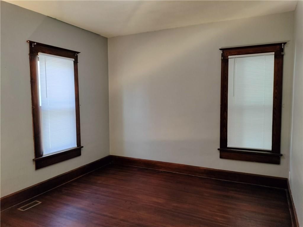 3311 Seneca Street — photo 16