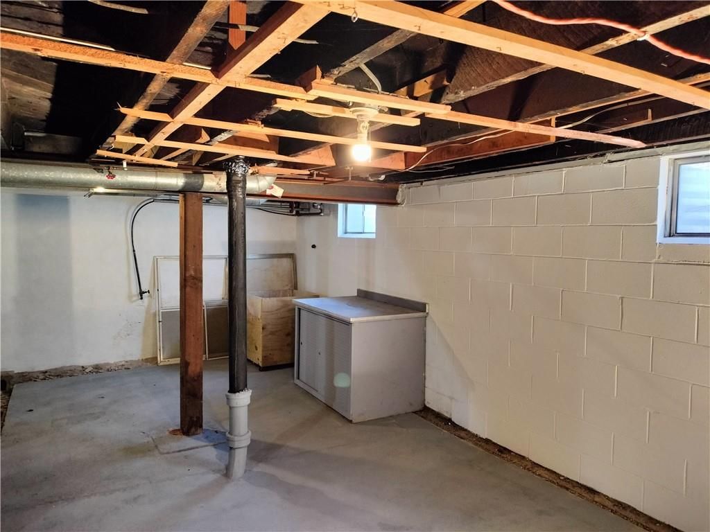 3311 Seneca Street — photo 17
