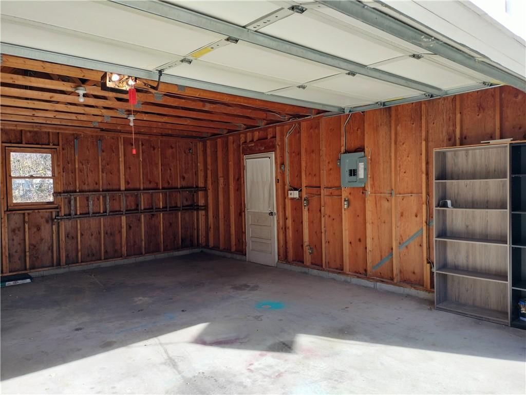 3311 Seneca Street — photo 28
