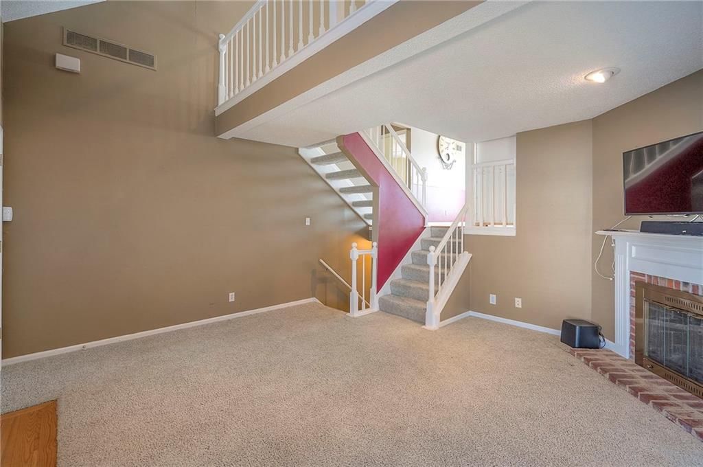 8517 W 109th Terrace — photo 9
