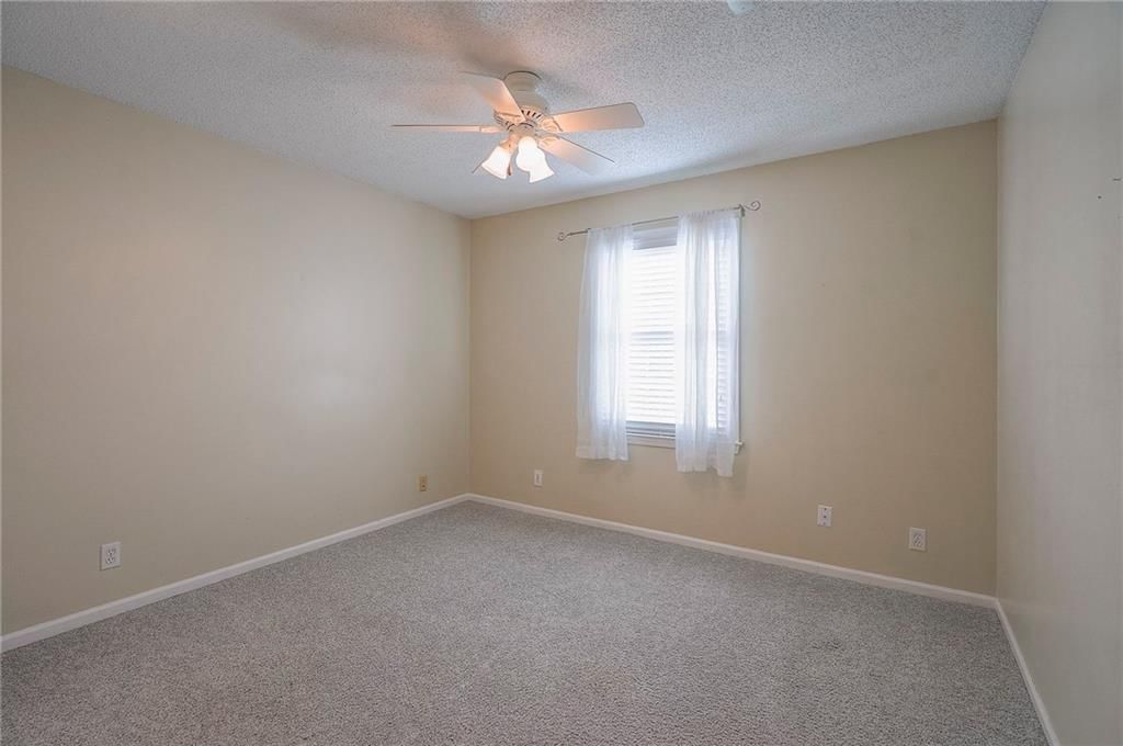 8517 W 109th Terrace — photo 20