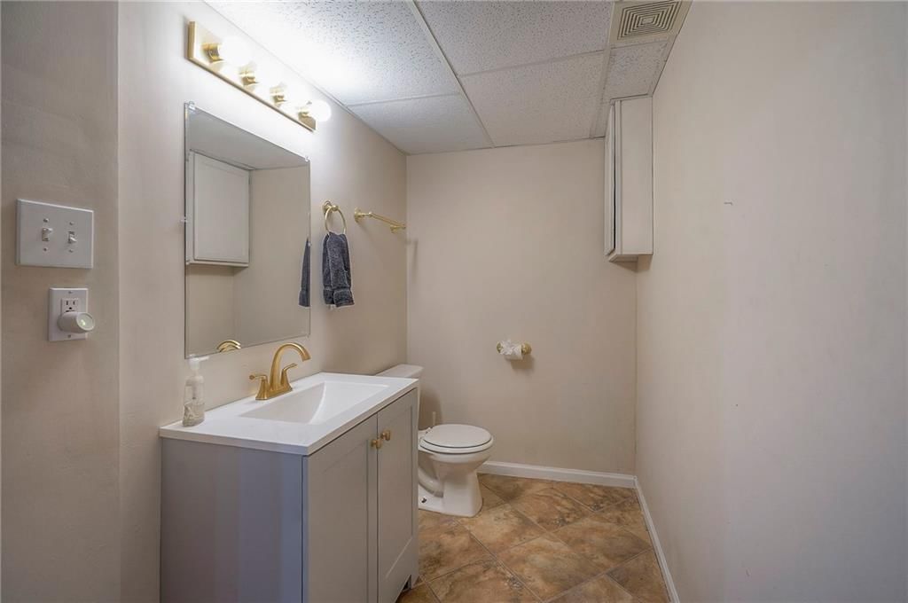 8517 W 109th Terrace — photo 32