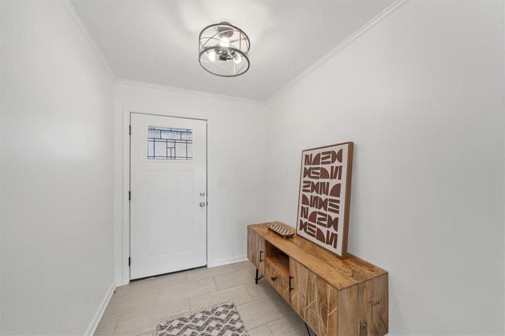 909 W 85TH Street — photo 3