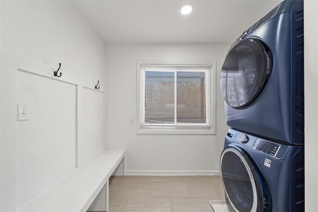 909 W 85TH Street — photo 12