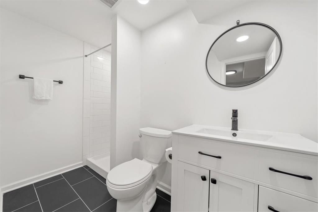 909 W 85TH Street — photo 24