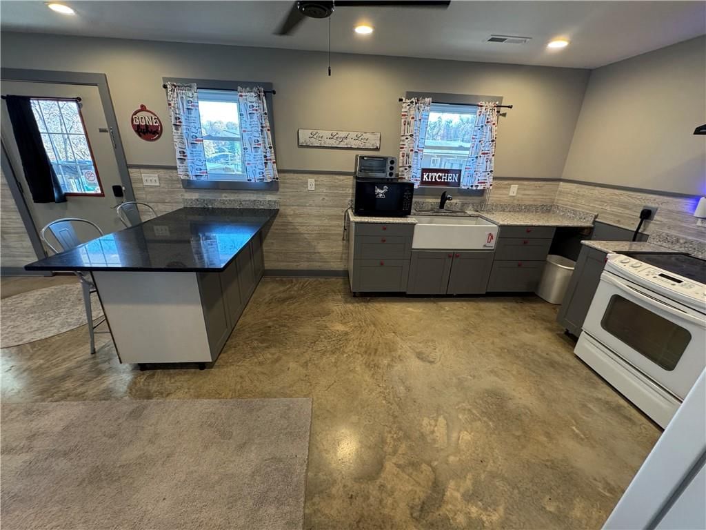 33450 Bass Point Road — photo 10