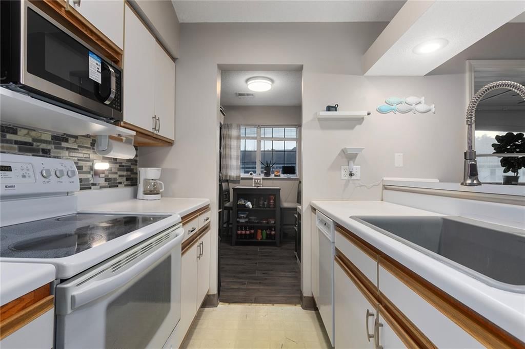2407 NE 68th Street — photo 14