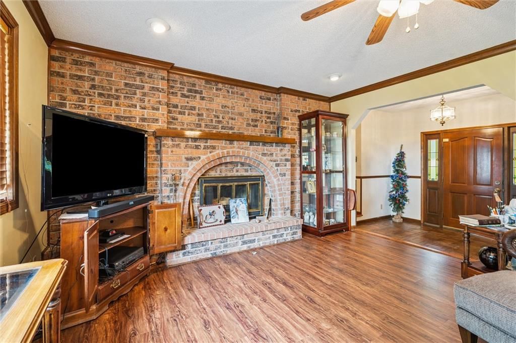 2231 Wilson Avenue — photo 6