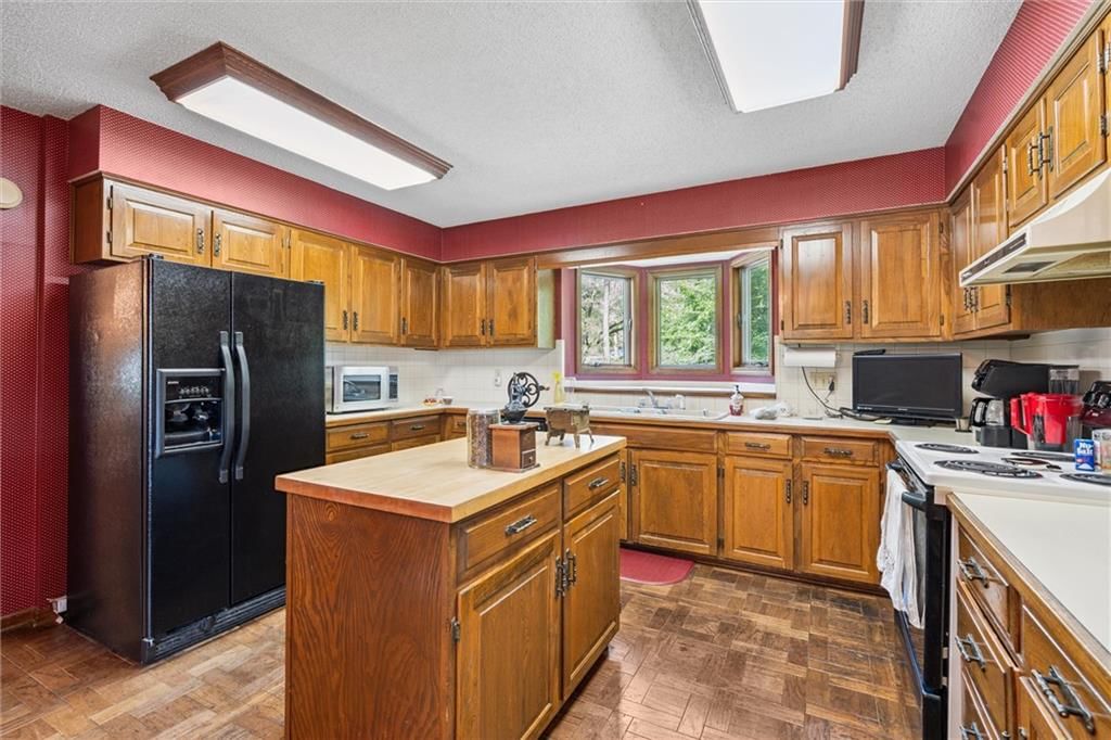 2231 Wilson Avenue — photo 9