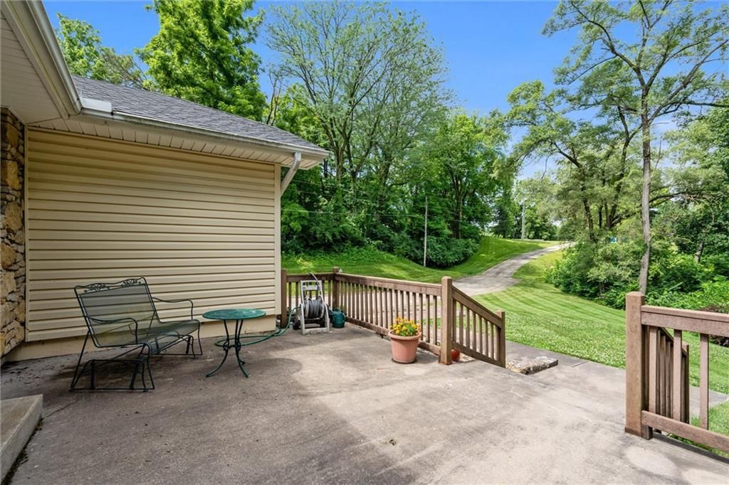 2231 Wilson Avenue — photo 15