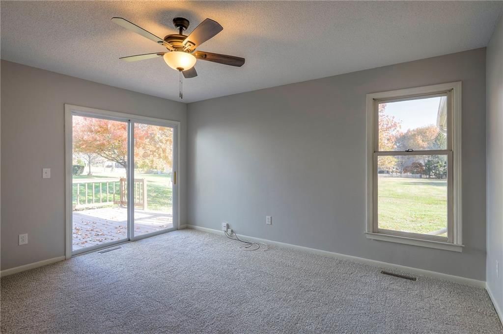 352 SW Raintree Drive — photo 16