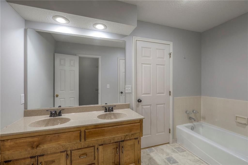 352 SW Raintree Drive — photo 20