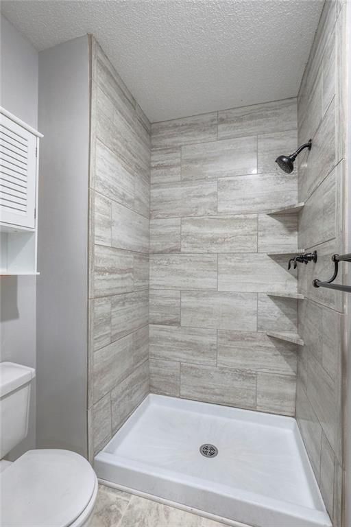 352 SW Raintree Drive — photo 22