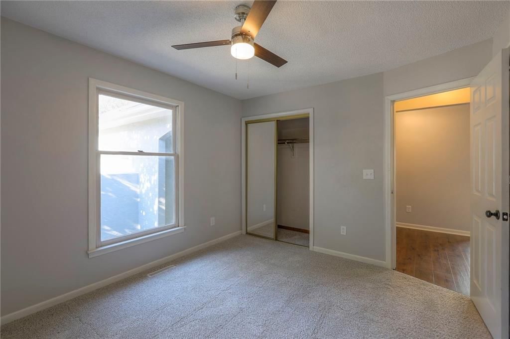 352 SW Raintree Drive — photo 24