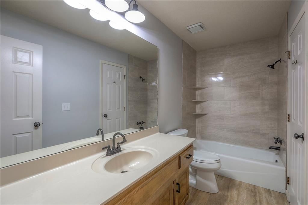 352 SW Raintree Drive — photo 25