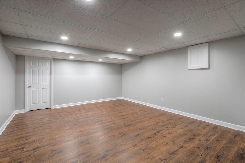 352 SW Raintree Drive — photo 28