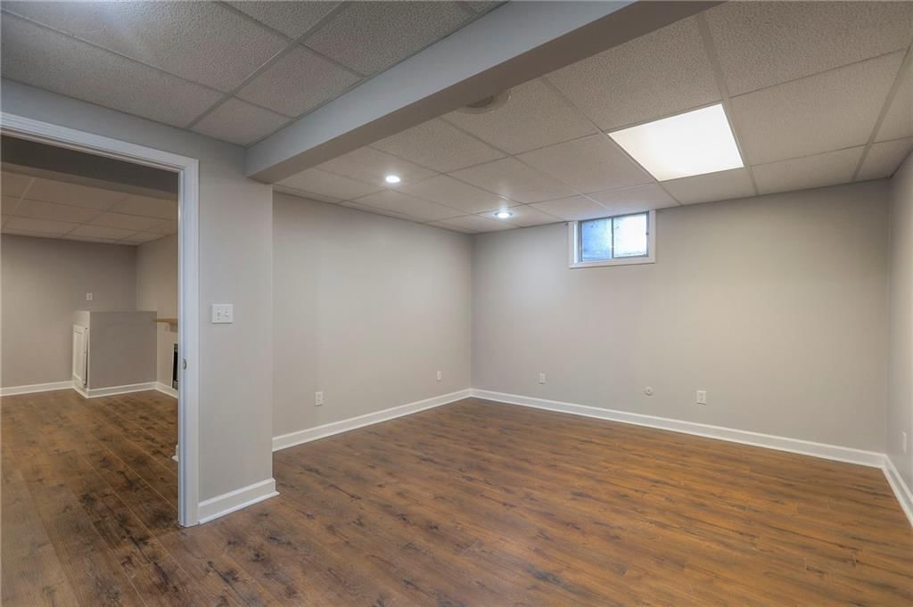 352 SW Raintree Drive — photo 30