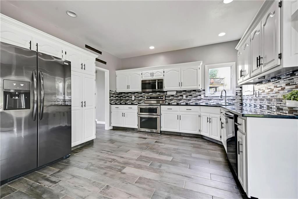 6700 N Charleston Drive — photo 11
