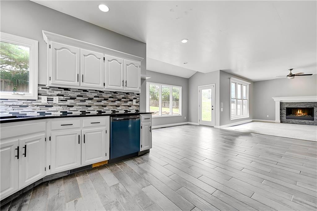 6700 N Charleston Drive — photo 13