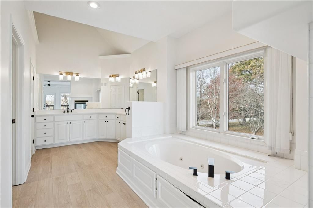 5305 NW Bluff Drive — photo 17
