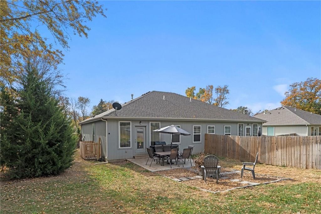12894 W 93rd Street — photo 35