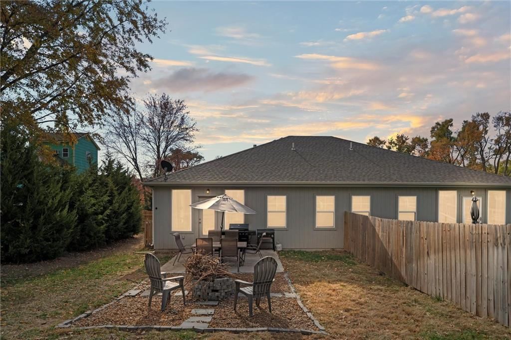 12894 W 93rd Street — photo 36