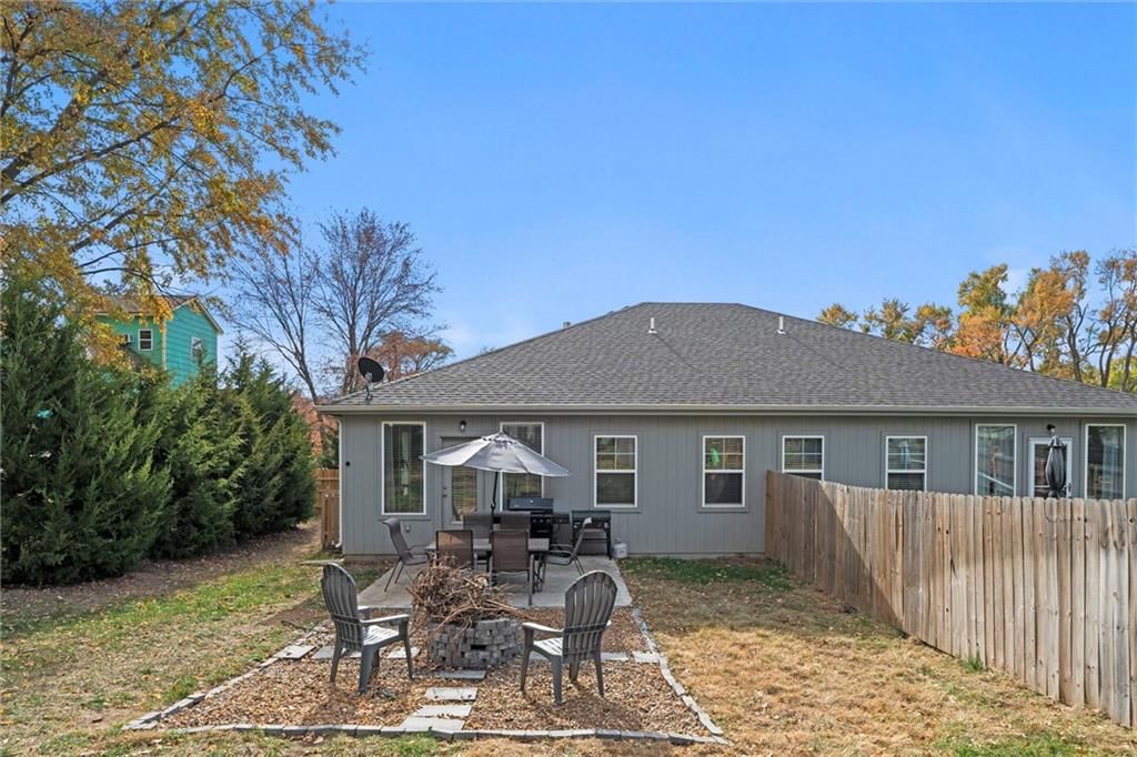 12894 W 93rd Street — photo 37