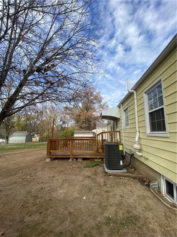 8122 Summit Street — photo 15