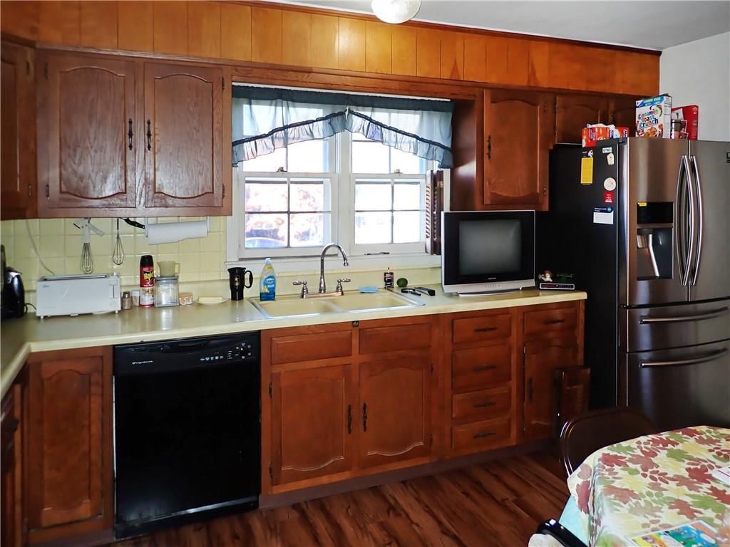 1137 E 76th Terrace — photo 10