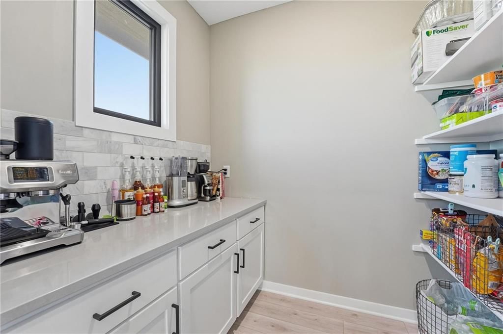 1303 Larson Avenue — photo 25