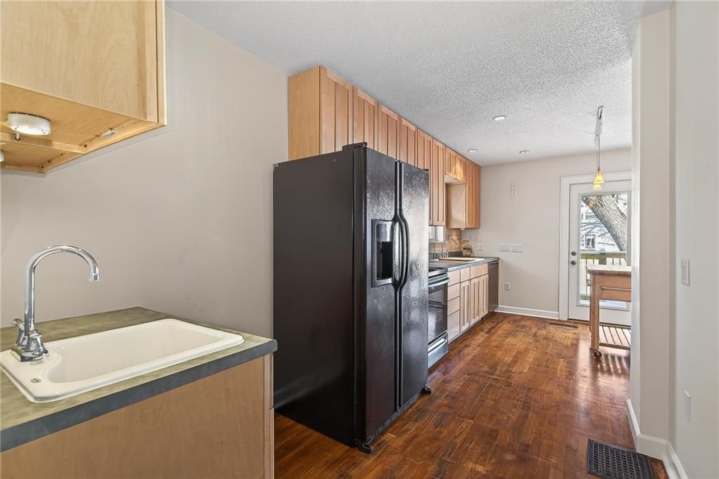 38 W 74th Terrace — photo 15