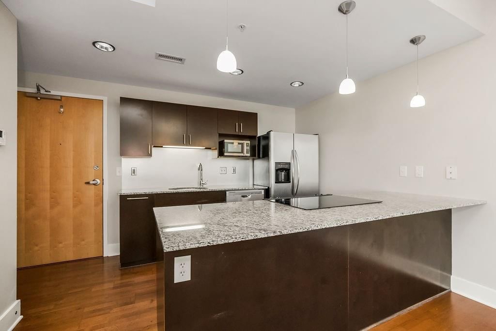 909 Walnut Street — photo 4